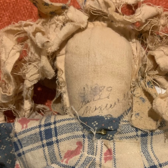 Tea-stained Raggedy Ann cloth doll - Picture 4 of 4